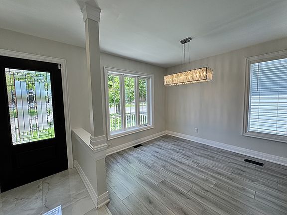 2nd image of 212 Churchland Dr