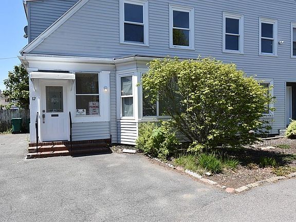2nd image of 12-16 Landon Cir Unit 1