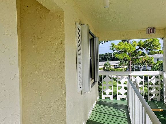 5th image of 2811 SW 15th St APT 204