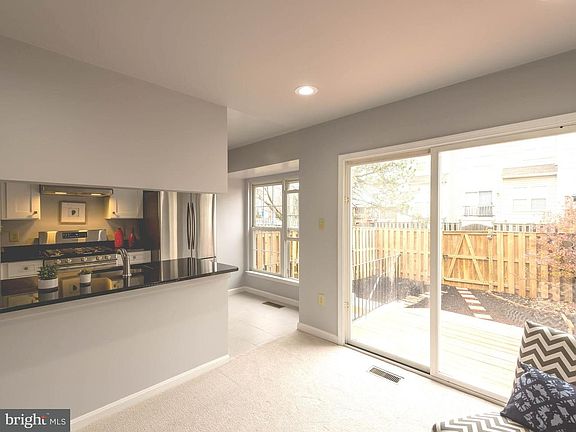 5th image of 6014 Raina Dr