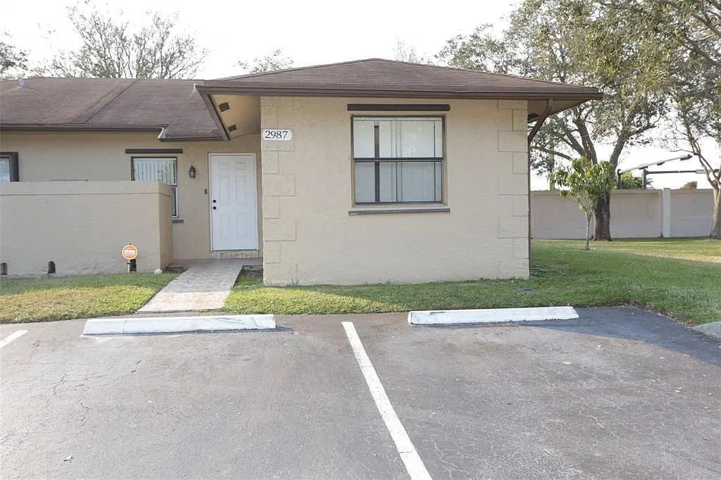 3 bed, 2.0 bath, 1118 sqft, $2,550 — Photo 1