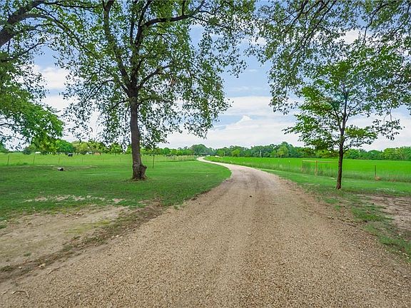 5th image of 1450 Vz County Road 3601