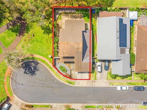 94-1075 Poe Pl, Waipahu, HI 96797