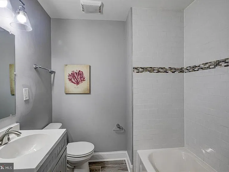 514 S Lehigh St — Photo 23