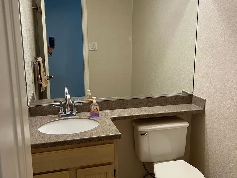 Powder room.
