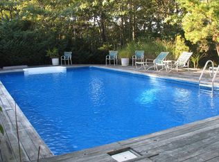 2616 Quogue Riverhead Rd, East Quogue, NY 11942