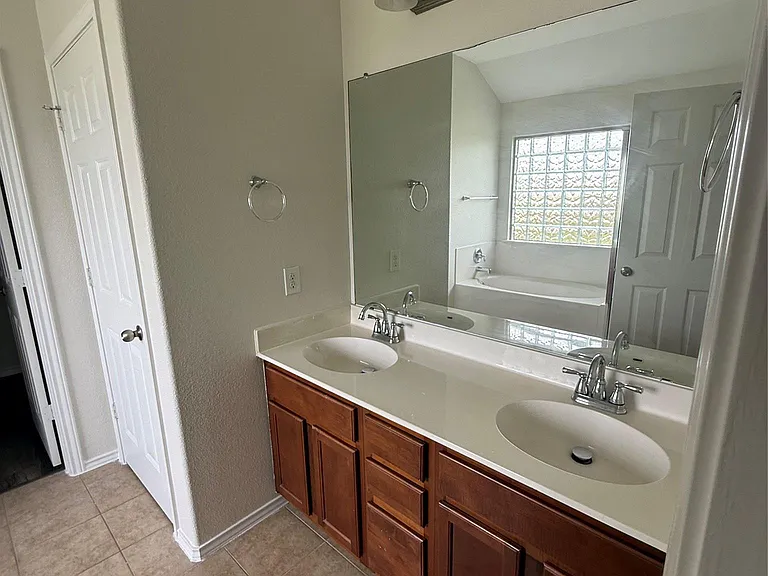 1500 Tranquility Ln — Photo 8