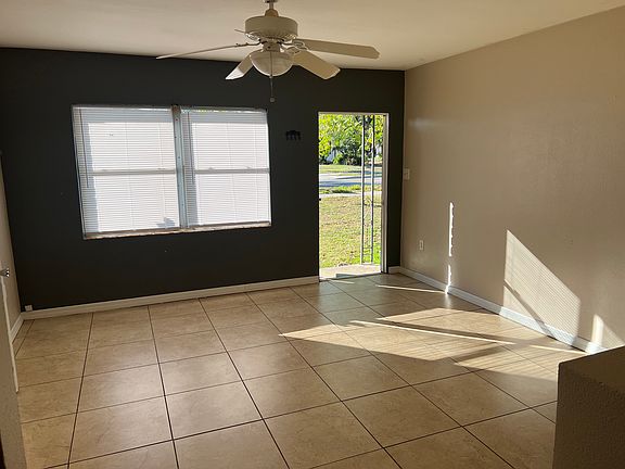 4th image of 695 E Lakeview Ave #1