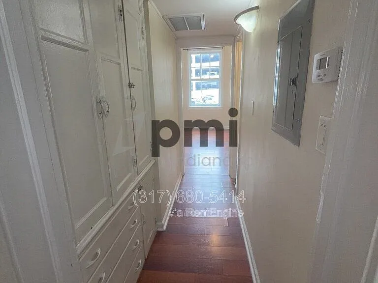 Indy Downtown Colonial Apartments — Photo 27