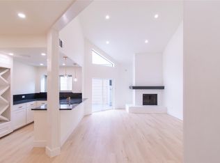 727 Bunker Hill Rd APT 43, Houston, TX 77024