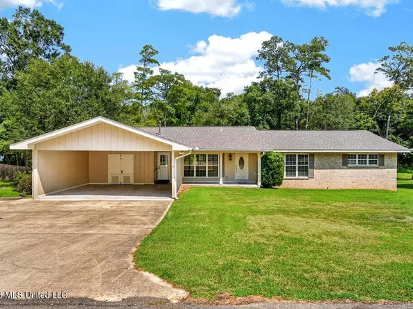 802 Boley Dr, Picayune, MS 39466