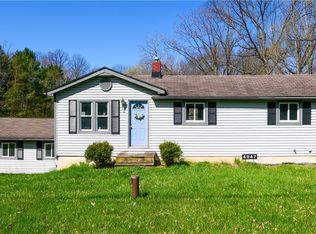4947 Wayland Rd, Diamond, OH 44412