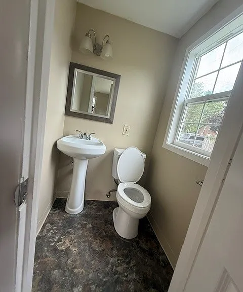 6350 Lakeshore Rd — Photo 4