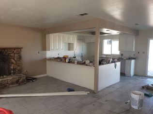 10276 5th St, Hesperia, CA 92345