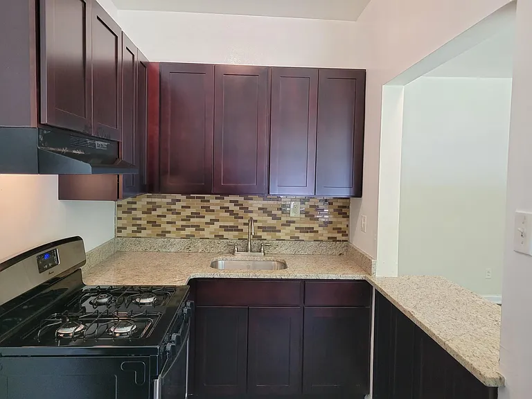 1505 Edgewood Ave #A3 — Photo 1