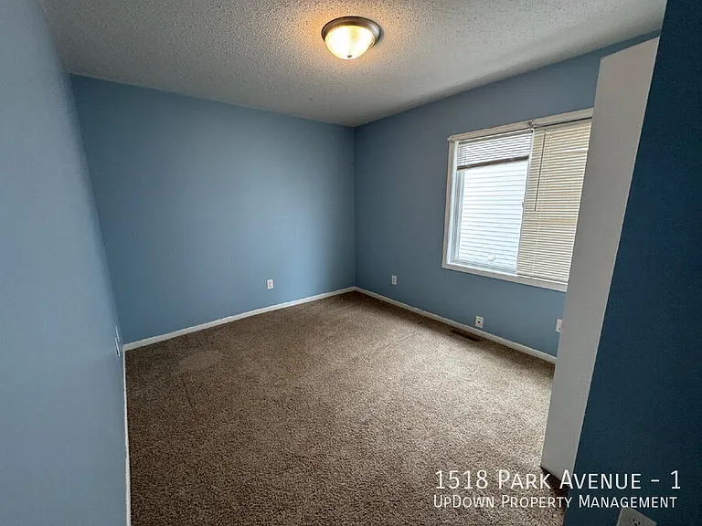 1518 Park Ave #1 — Photo 9