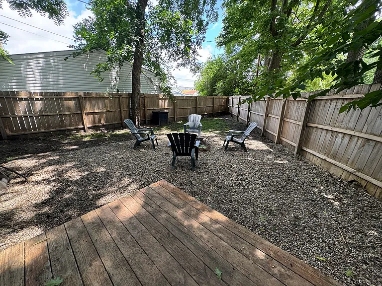 1425 Laurel St — Photo 10