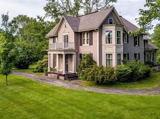 249 S Main St, Fairport, NY 14450