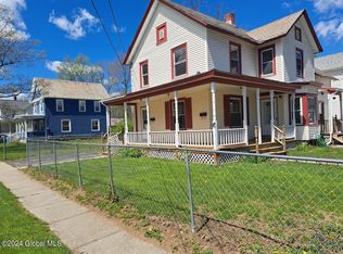 5 2nd St, Glens Falls, NY 12801
