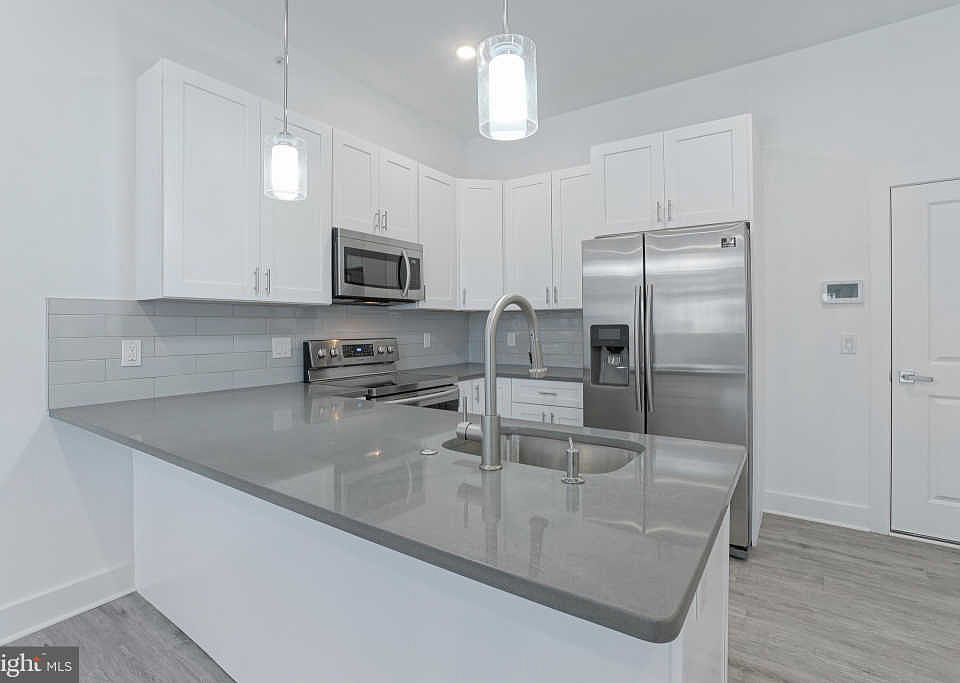 1st image of 1630 N Cadwallader St #3