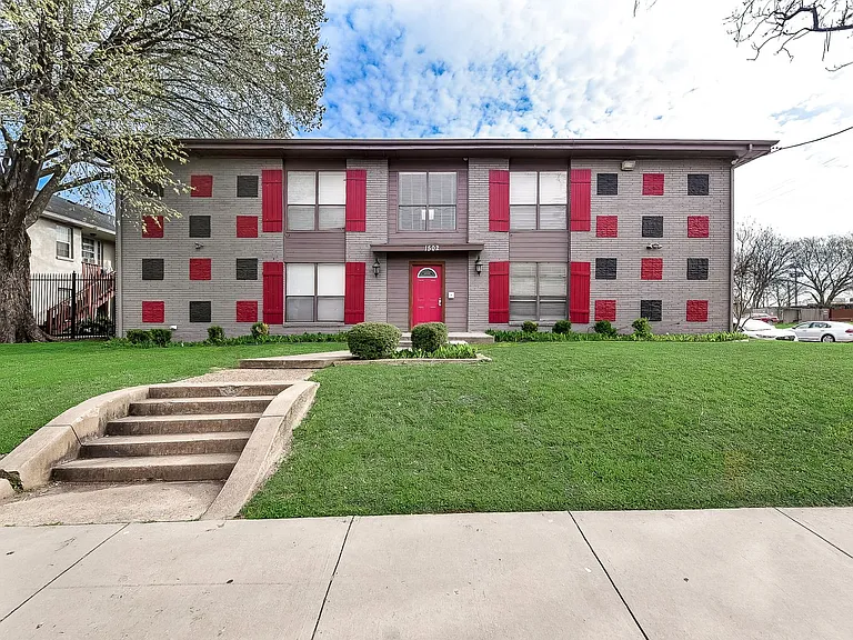 1502 Peak St. — Photo 7