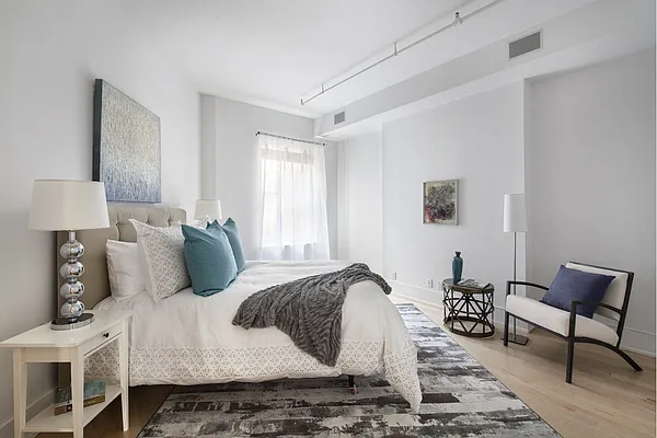 Sold by Stribling | media 11