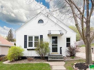 914 30th St, Sioux City, IA 51104