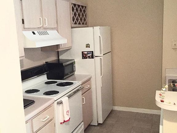 4th image of 709 Secret Harbor Ln Unit 205