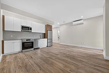 151 Hawthorne Street, #3A