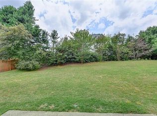12512 Huntington Trace Ln, Alpharetta, GA 30005