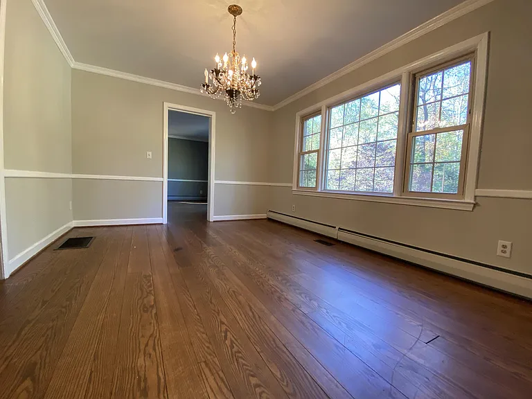 106 Woodside St — Photo 11