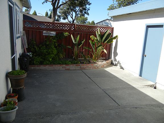 5th image of 4504 Ventura Way