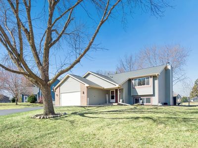8247 Peony Ln N, Maple Grove, MN, 55311