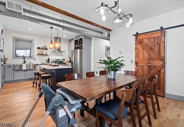 31 Heckel St #2 — Photo 5