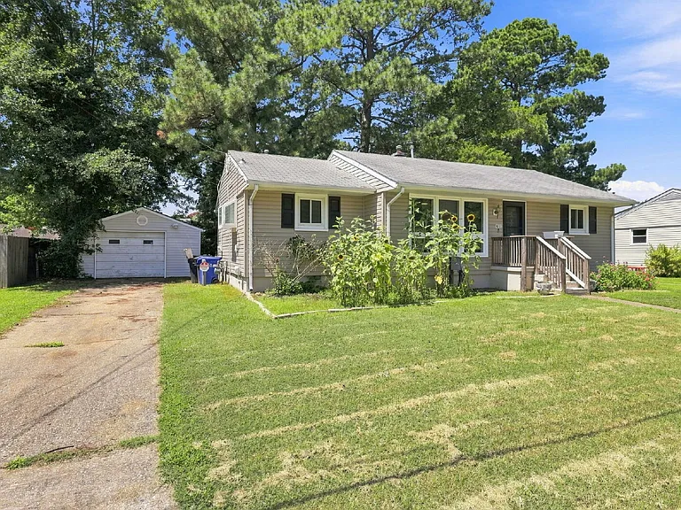 24 Warren Dr — Photo 4