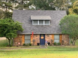 564 Thorngate Ct, Brandon, MS 39047