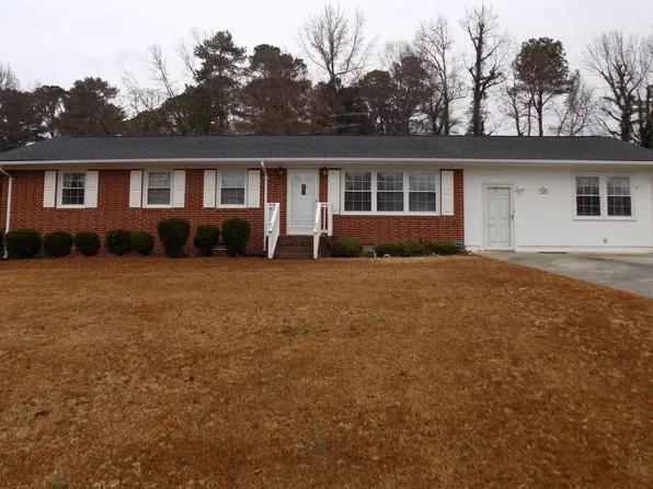 212 Allen Ln, Louisburg, NC 27549