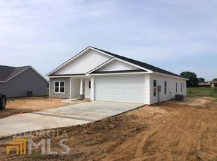 1066 Field St, Dudley, GA 31022