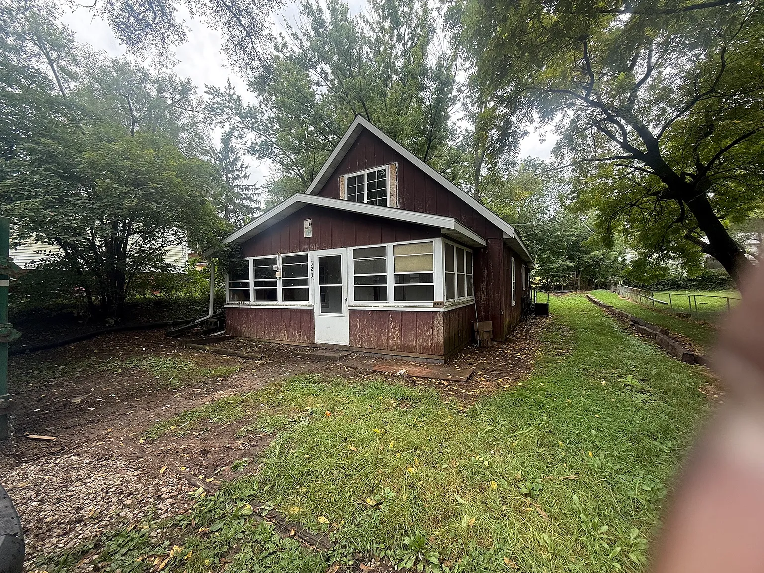 3 bed, 1.5 bath, 1236 sqft, $500 — Photo 1