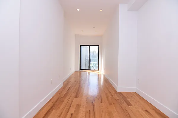 Rented by Bohemia Realty Group | media 21