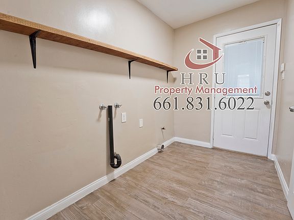 4th image of 3408 Eisenhower Ave