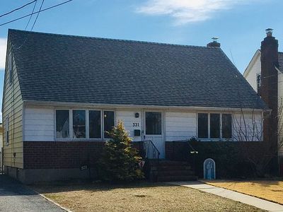 331 Hunnewell Ave, Elmont, NY, 11003