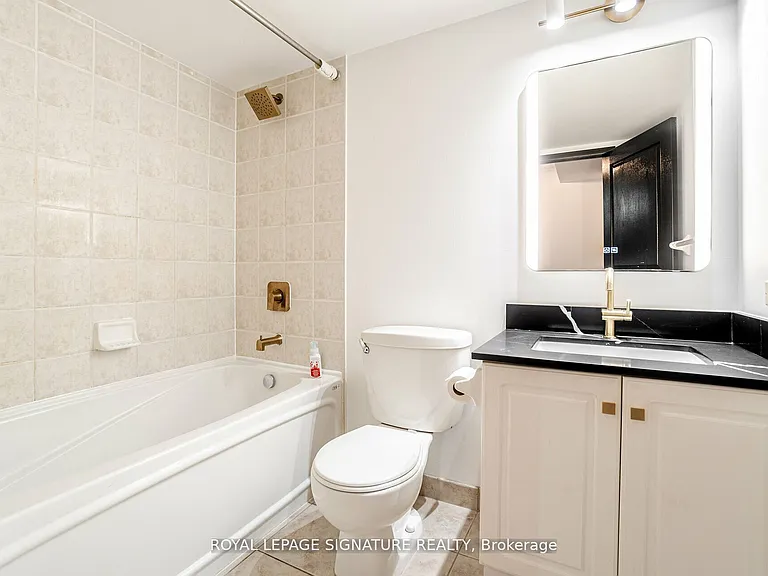 323 Richmond St E #405 — Photo 11