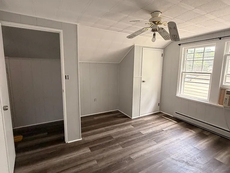 331 Delaware Ave — Photo 14