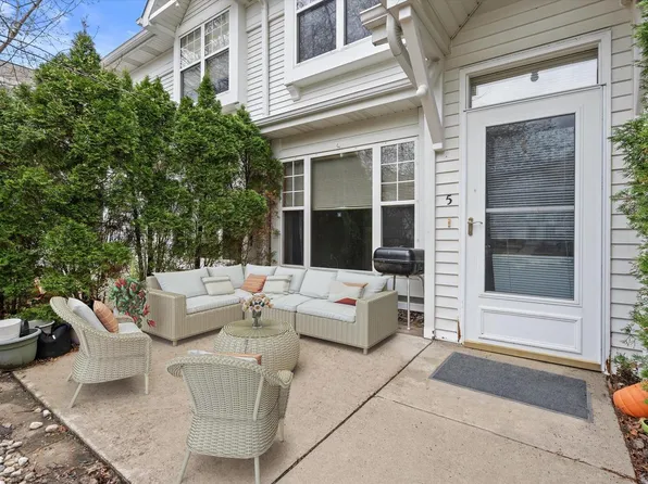 6168 South Creekside DRIVE #5, Cudahy, WI 53110