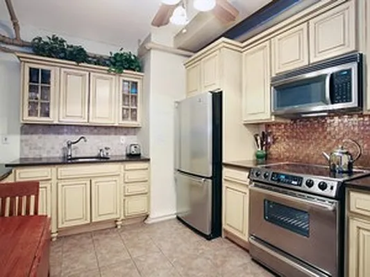 Sold by Corcoran | media 23