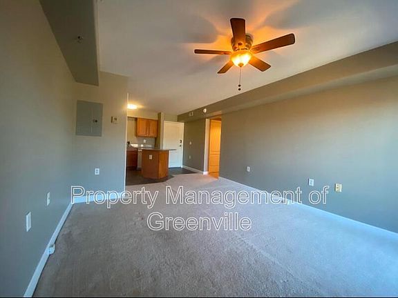 2nd image of 1001 Church St