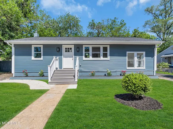 136 Pacific Avenue, Beachwood, NJ 08722