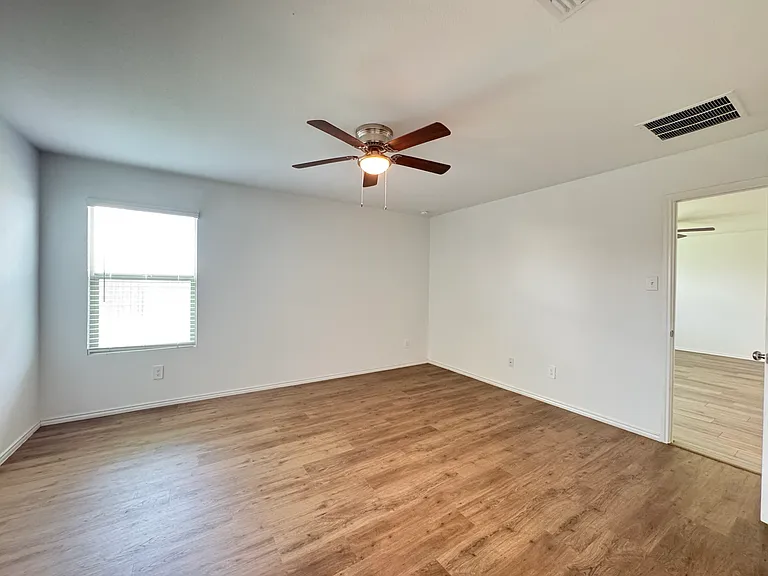 416 Frio Pass Trl — Photo 13