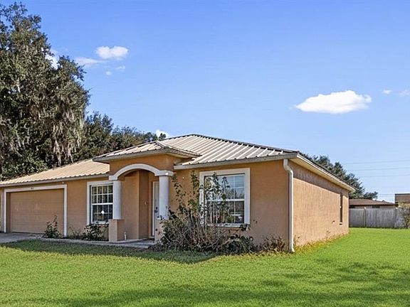 3rd image of 3526 Rose Rd